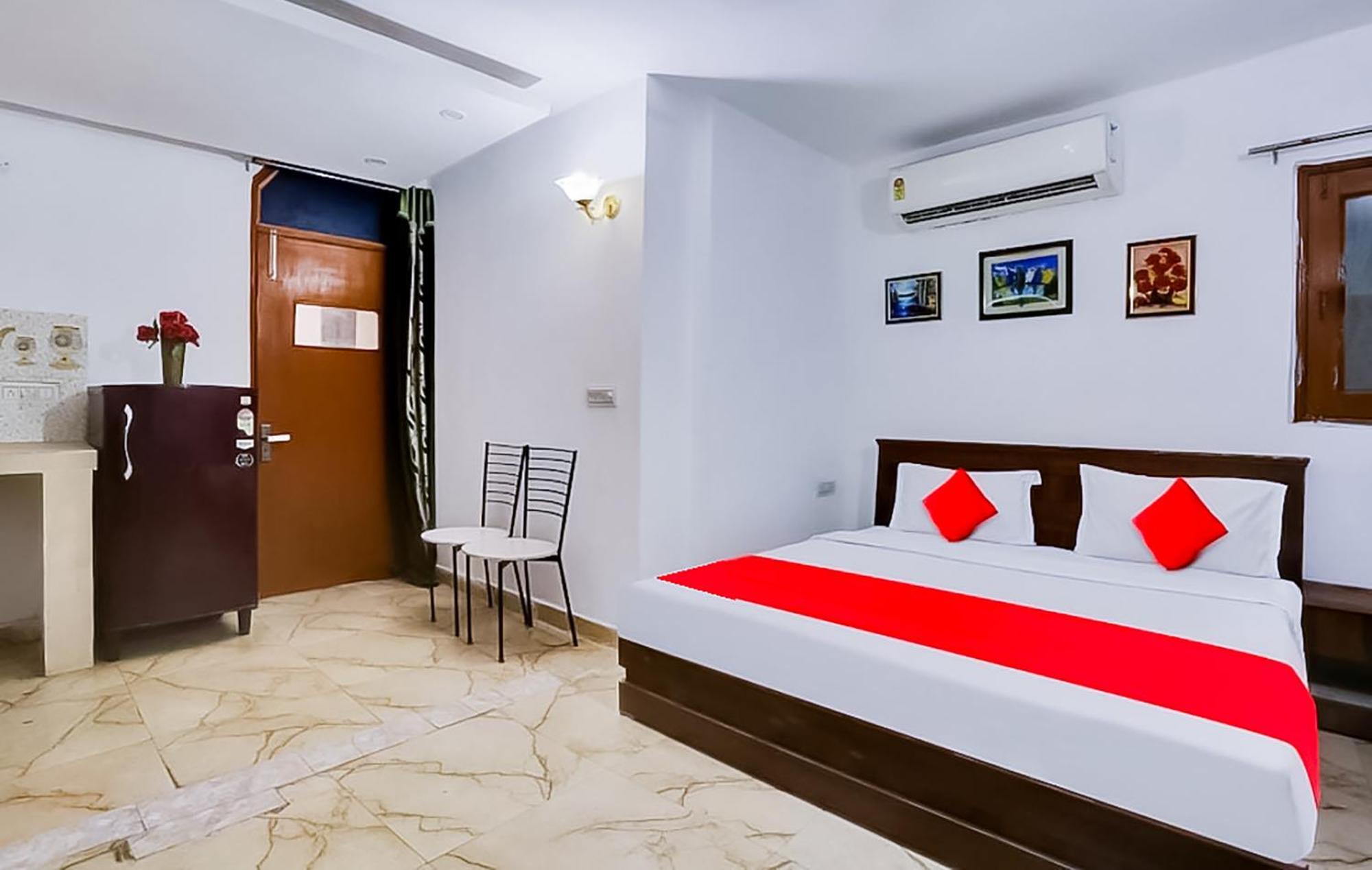 Couette-café Couple Friendly In Hauz Khas *