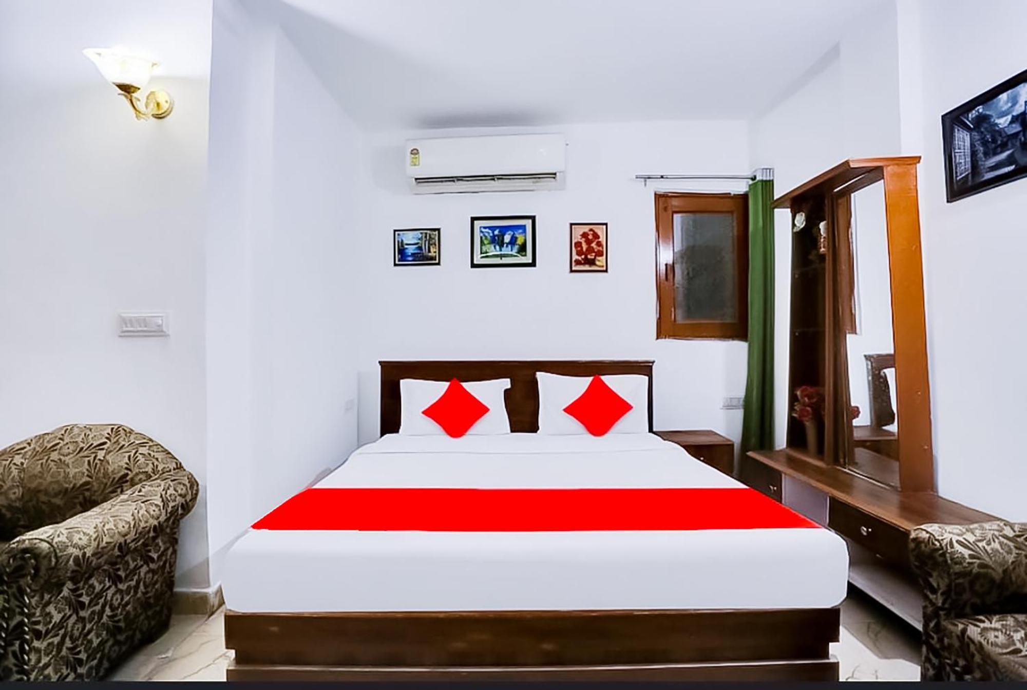 Couette-café Couple Friendly In Hauz Khas *